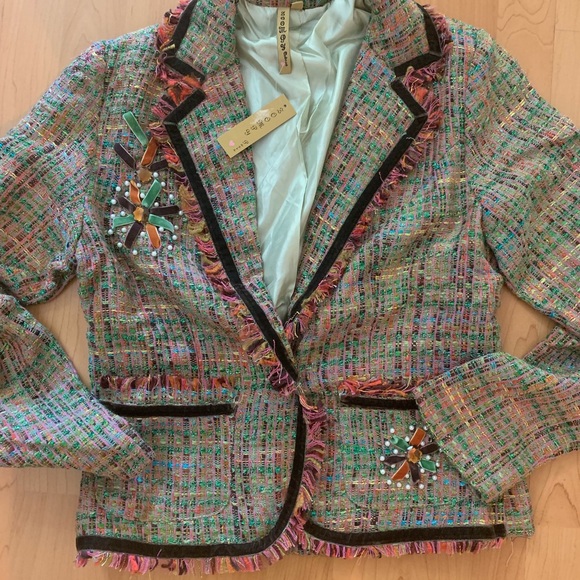 Beautiful blazer - Picture 1 of 3